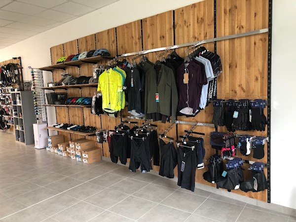 Tours'N Wheel - Photo 4