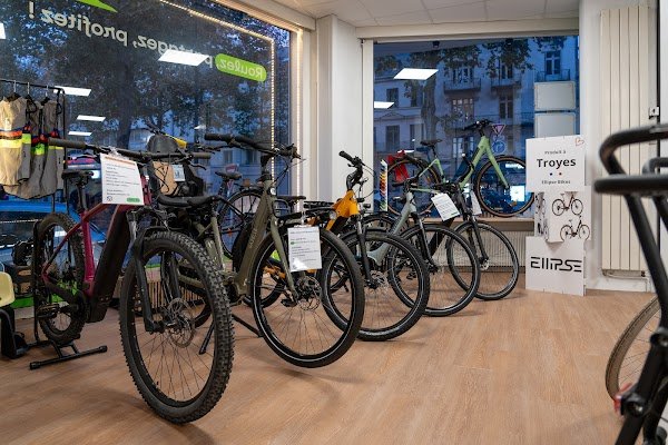 Véloce - Concept Store & Atelier vélo - Photo 4