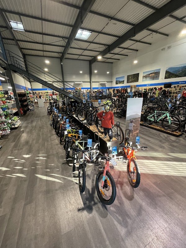 Cycling Bourgoin-Jallieu - Photo 2