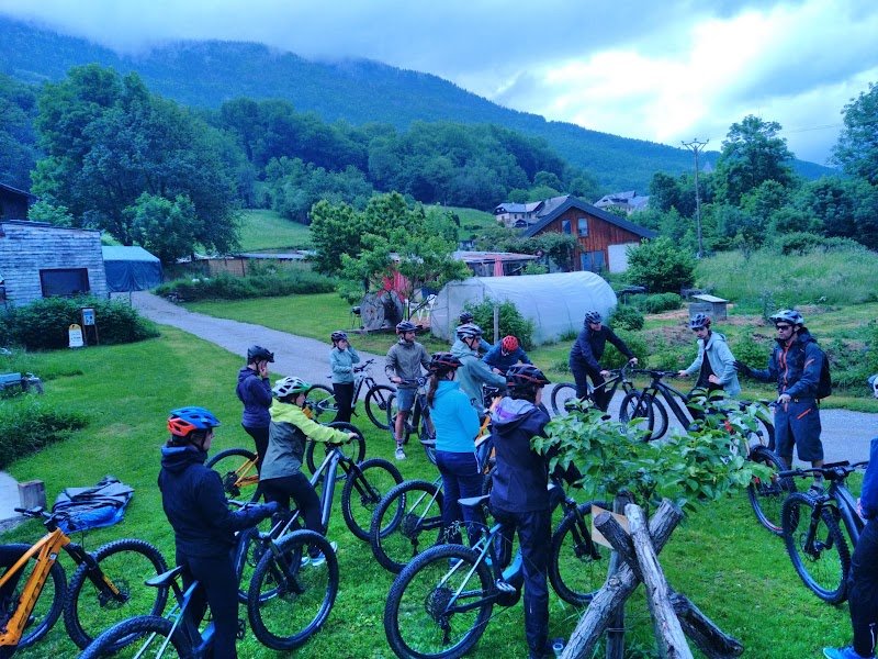 Maurienne Outdoor : Location de vélos, VTT électriques, vélos de route - Sorties guidées - Atelier de réparation vélo