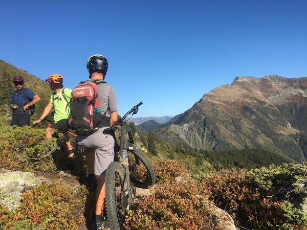 Maurienne Outdoor : Location de vélos, VTT électriques, vélos de route - Sorties guidées - Atelier de réparation vélo - Photo 4