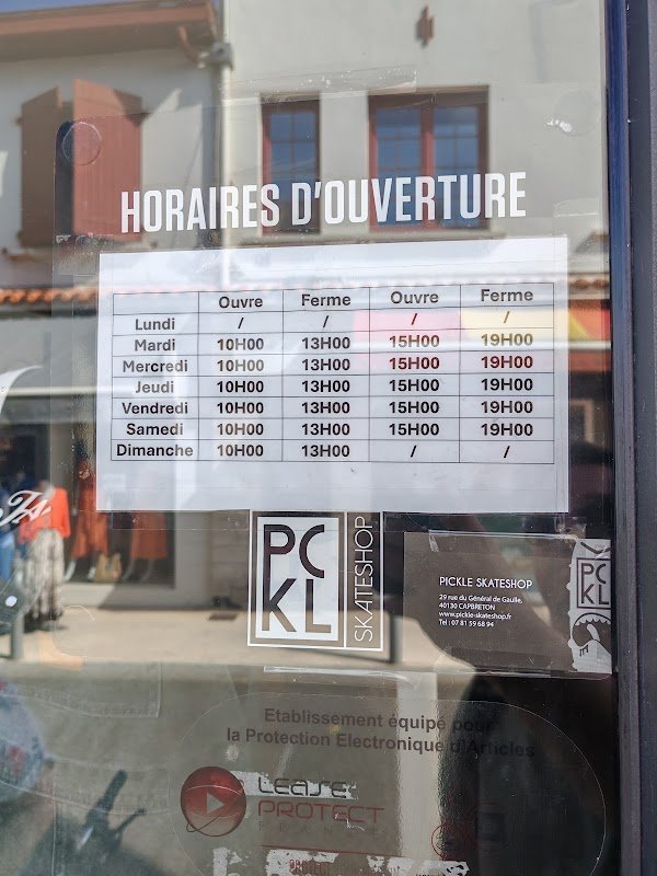 Pickle Bike & Skate Shop - Photo 5