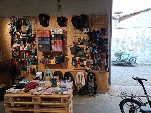 Transition - Cargo & Coffee - Photo 3