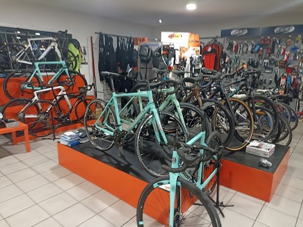 "Vélo - Etape" - Photo 2