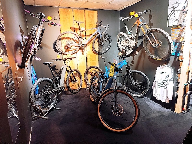 Matt & Gravity SHOP CYCLE