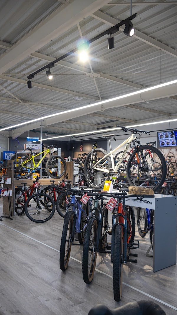 CYCLES PLEIN AIR SAINT SYLVAIN - Magasin vente & réparation vélos Saint-Sylvain d'anjou - Photo 2