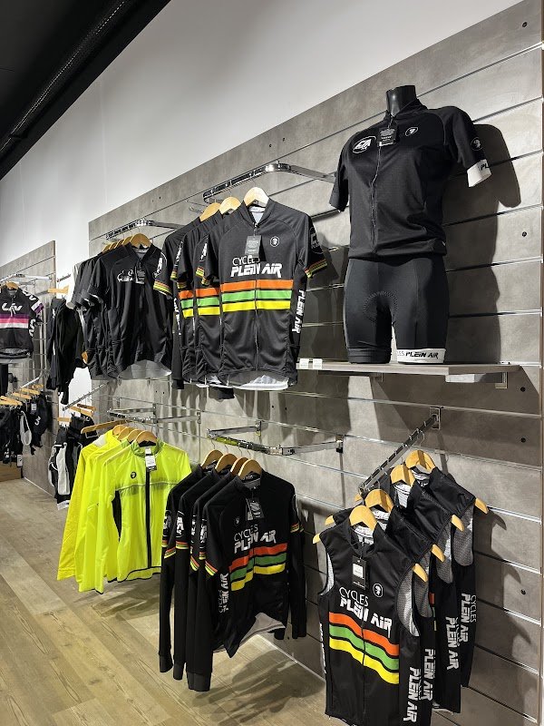 CYCLES PLEIN AIR ANGERS - Vente & Réparation Vélos - Photo 3