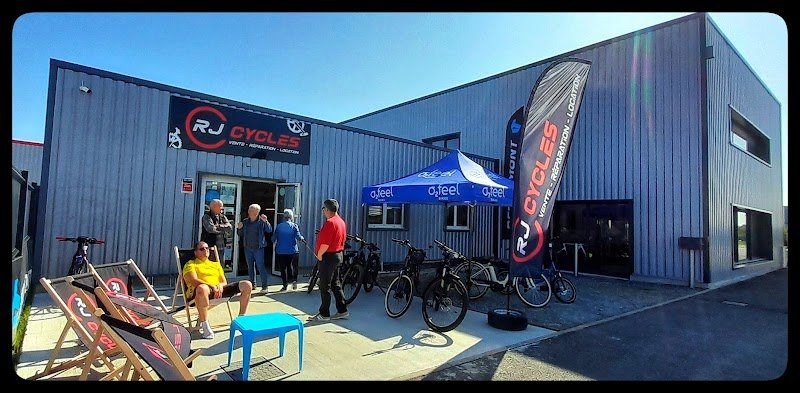 RJ CYCLES