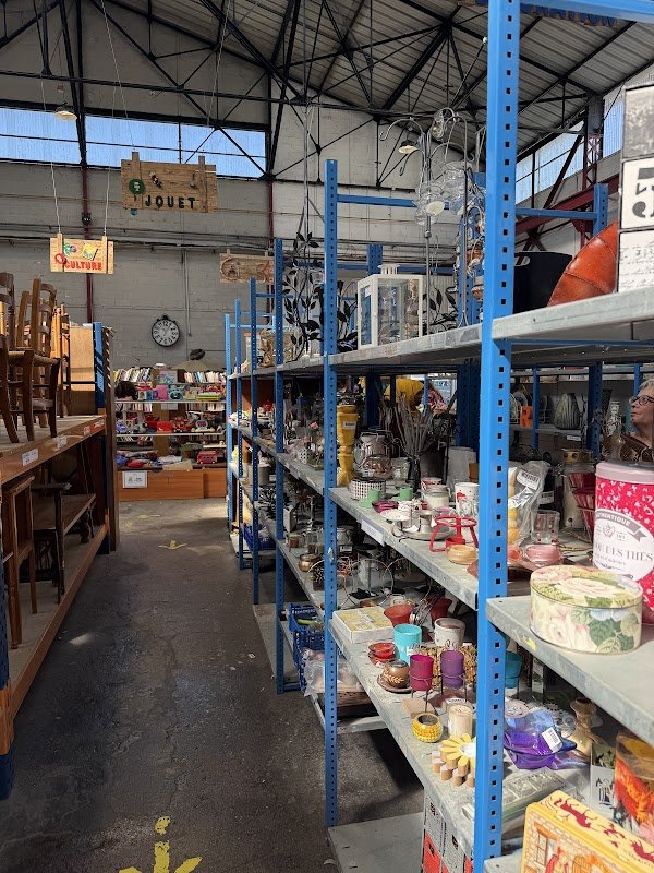 Magasin de la Ressourcerie des Biscottes - Photo 3