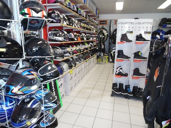 R2 Motos - Concessionnaire Yamaha - motos, scooters & e-bike - Photo 3