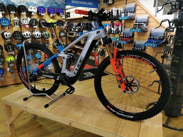 Sportgeschäft INTERSPORT STIWI Illingen - Photo 3