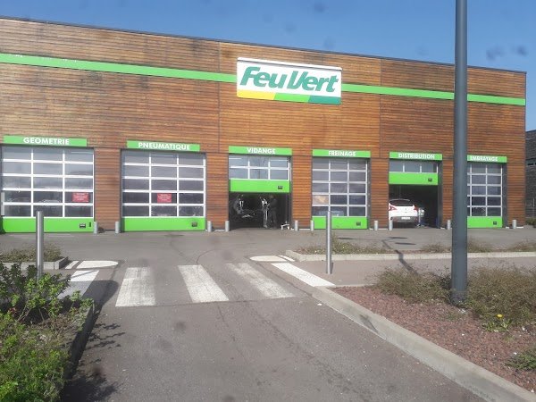 Auto Feu Vert St Avold center - Photo 2