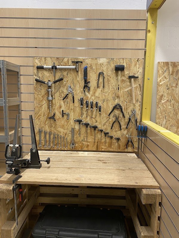 Les Mains Dans Le Guidon Hem - Photo 3