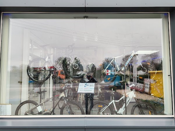 Cycles Lieben Bikes - Photo 4