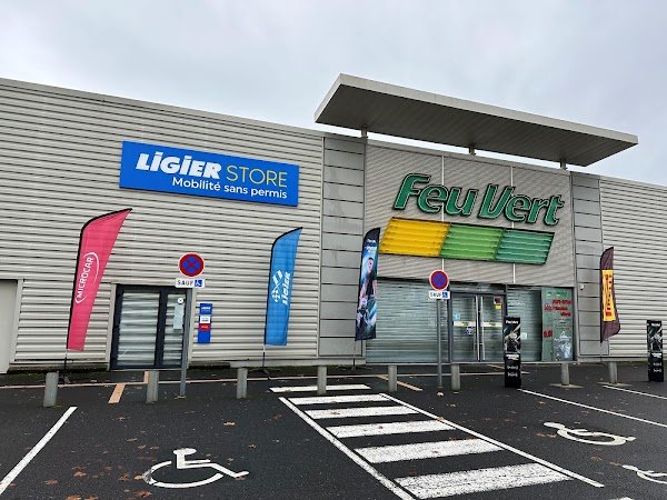 Feu Vert Auto Center Thiers - Photo 2