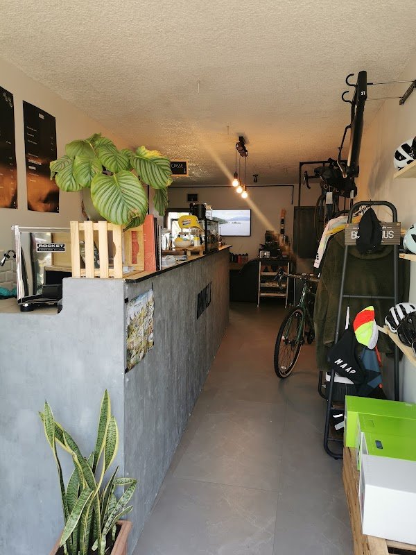 Manivelle Cycles & Café - Photo 2