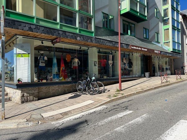 SKISET Font-Romeu Location de ski | Centre-ville - Photo 2