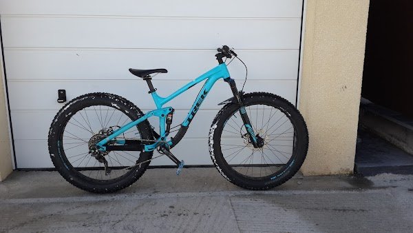 Big Montana, Magasin de sport, Location de VTT Electrique, Article de pêche - Photo 2