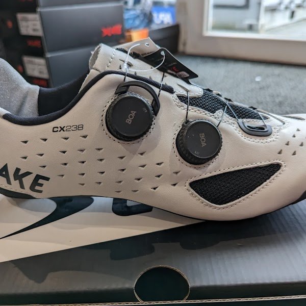 Le Hangar du Cycle ( Vente - Entretien - Réparation ) - Photo 4