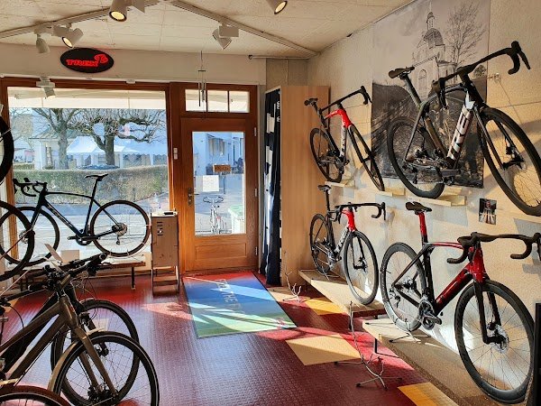 Pete's Bike Shop GmbH - Photo 3