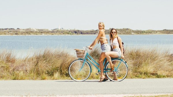 Loris Concept GmbH - Photo 2