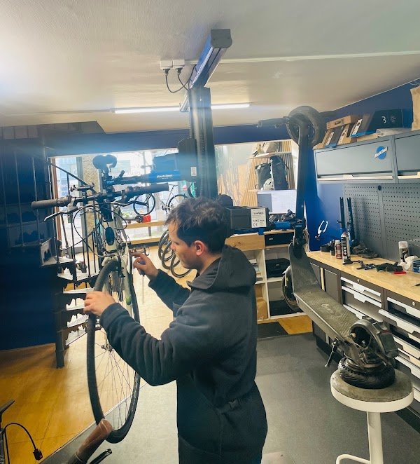 Écomobilité Point S – Villeurbanne - Photo 4