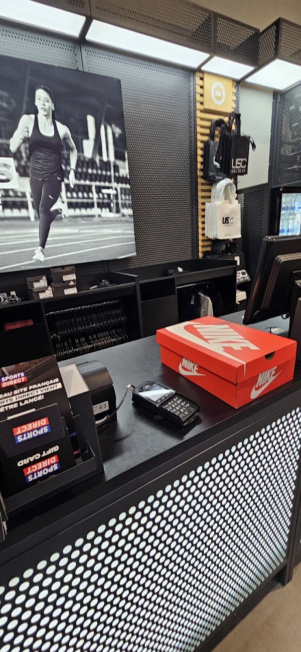 Sports Direct - Photo 3