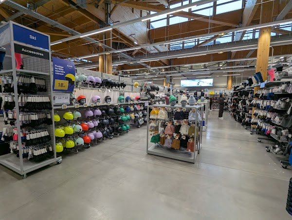 Decathlon Mountain Store - Photo 2