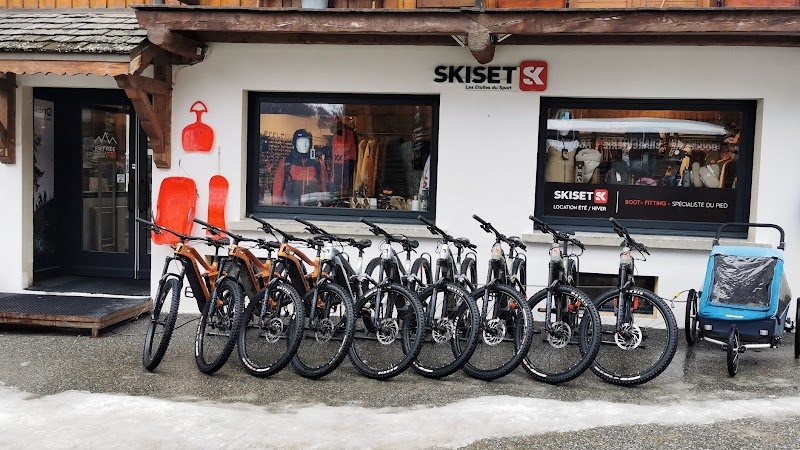 SKISET - Plagne Montalbert - Location Ski et VTT