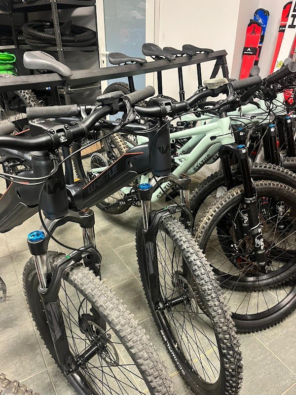 CALZATI BIKE & SKI - Photo 2