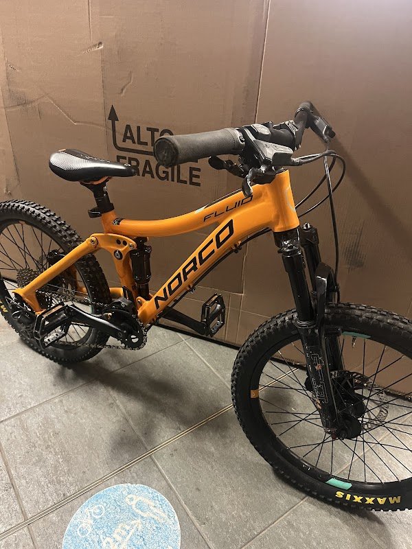 CALZATI BIKE & SKI - Photo 4