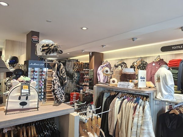 SPORT 2000 Ski Shop Chinaillon - Location ski Le Grand Bornand - Photo 3