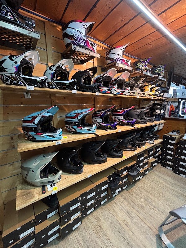 EVASION SPORTS - SKI REPUBLIC - Photo 4