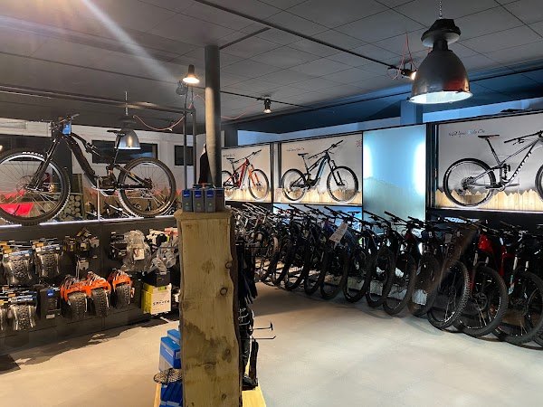 LE VÉLOCISTE CHAMPERY - Photo 3