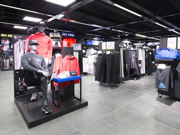 Intersport La Défense Les 4 Temps - Photo 5