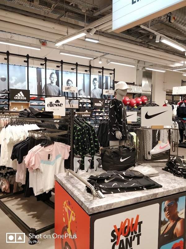 INTERSPORT - Photo 2