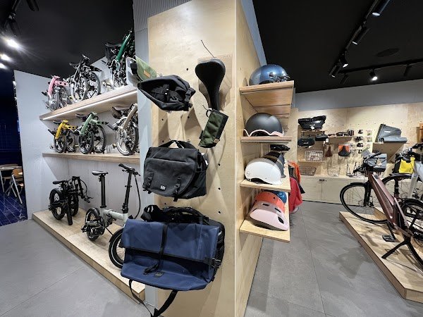 PASTEL Cycles Batignolles - Vente et réparation de vélos - Spécialiste cargo et longtail - Photo 2