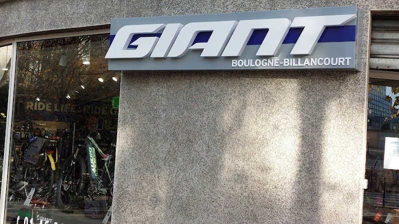 Giant Boulogne-Billancourt