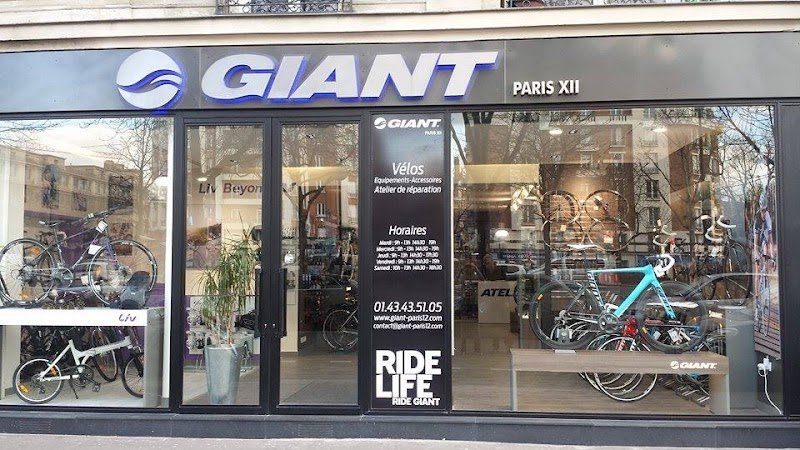 Giant Paris 12