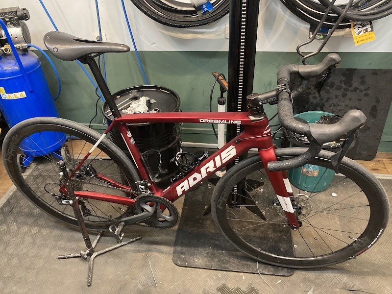 Réparation de vélos - Cycles Milano-San Remo