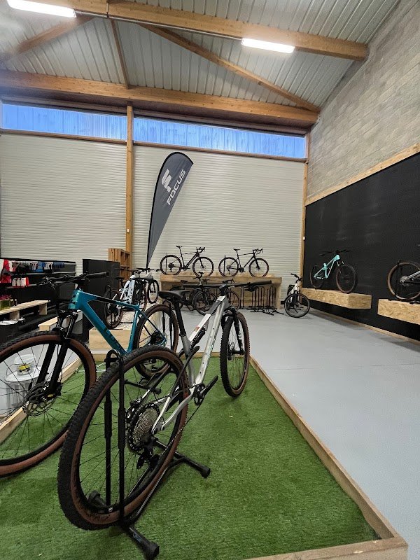 ALS Bike Shop - Photo 2