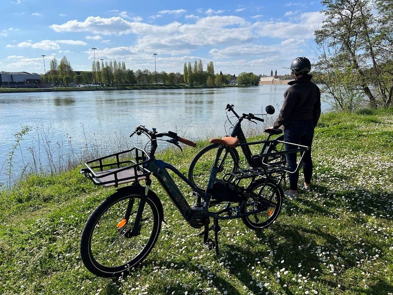 Station Bee's (location de vélos électriques et de CrashPad) - Melun