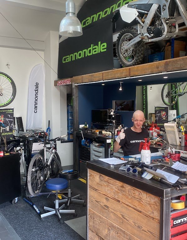 Doc HeadShok Atelier et Boutique 110% Cannondale - Photo 5