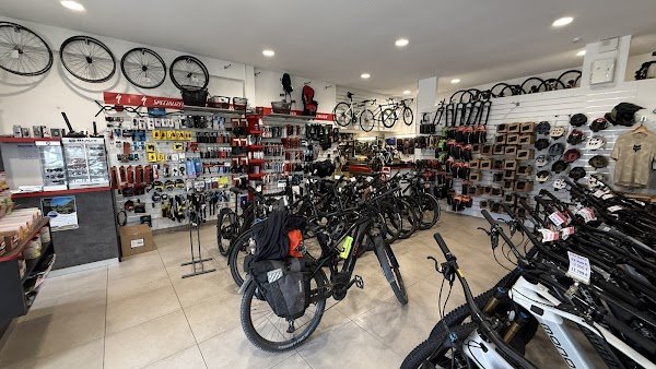 Esprit Cycles Bike Shop - Photo 2
