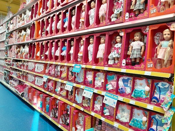 Smyths Toys La Garde - Photo 4