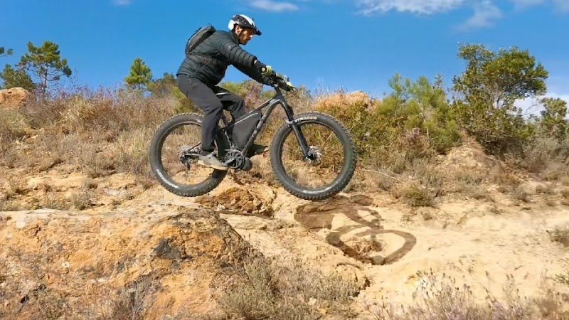 Wattbike Location de Vélos VTT Électrique à partir de 29 € | Agay, Saint Raphael, Fréjus, Massif de l'Esterel