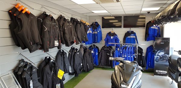 Only Yam Petit Clamart - concessionnaire Yamaha - motos, scooters & e-bike - Photo 2