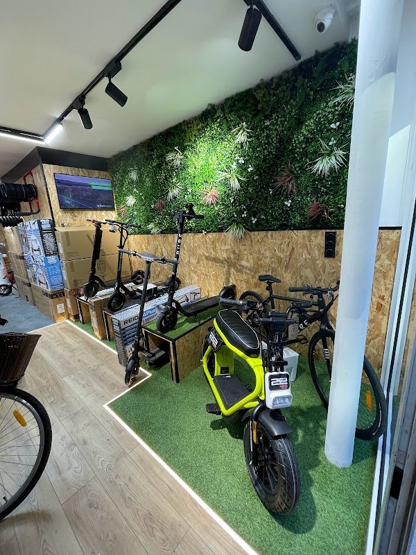 Urban Moov Clichy - Réparation trottinette et vélos électrique - Photo 2