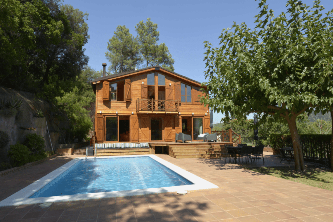 casa con piscina para fiesta barcelona