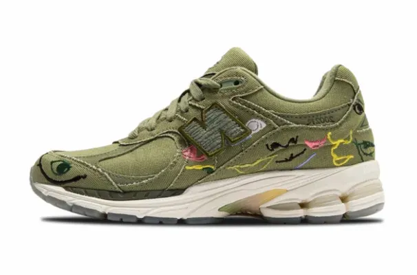 Bryant Giles x New Balance 2002R Bryant Giles M2002RAG